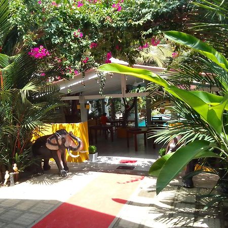 La Perla Bentota Hotel Luaran gambar